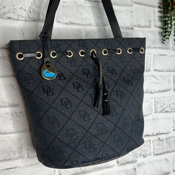 VINTAGE Dooney & Bourke Canvas Signature DB Bucket Leather Trim Bag Purse - Picture 1 of 9